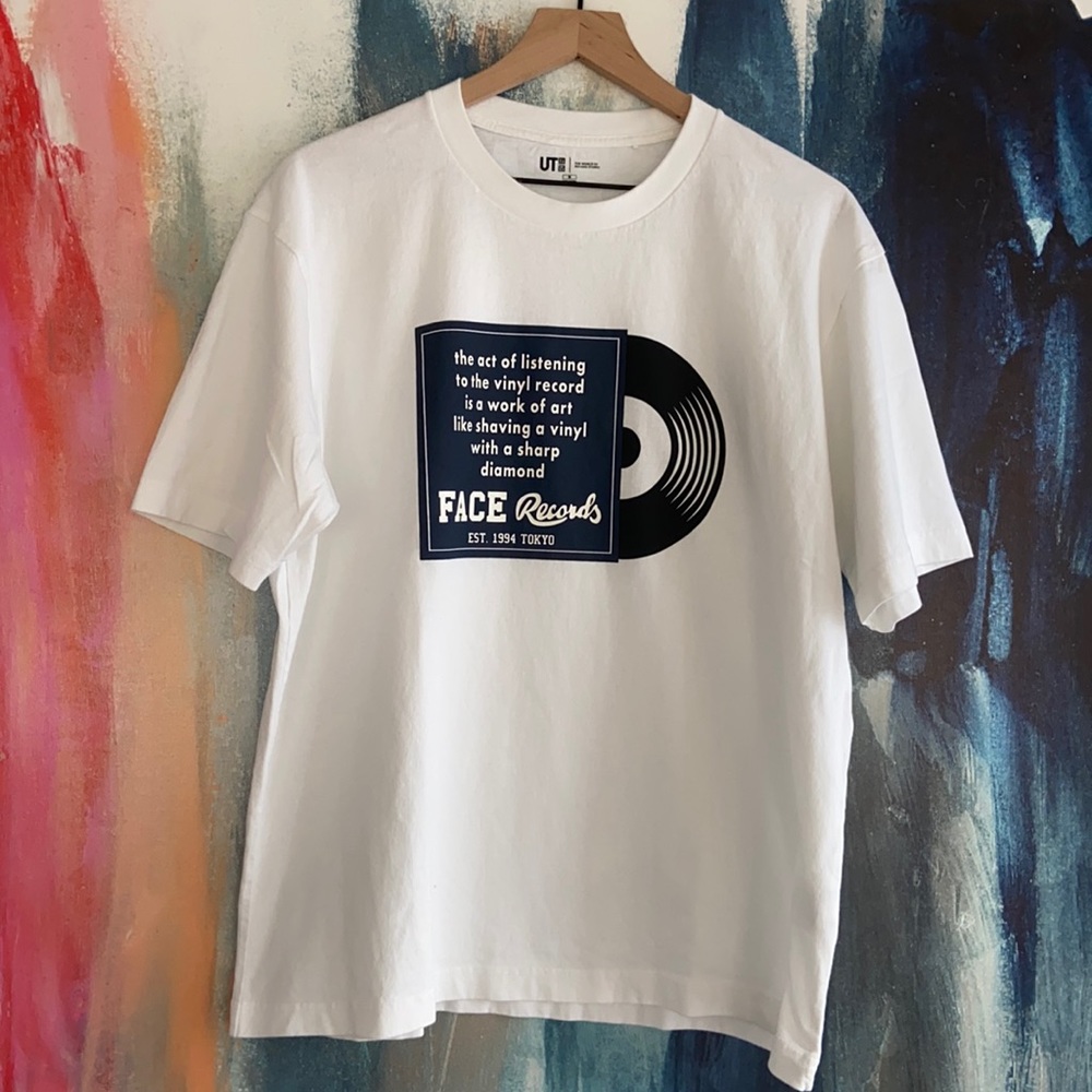 UniQlo The World of Records 100% Cotton Face Records T-shirt.